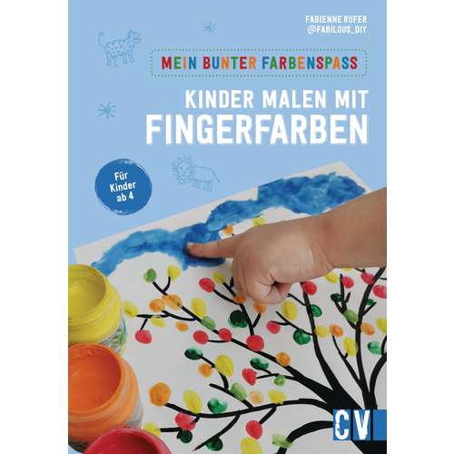 Kinder malen mit Fingerfarben 